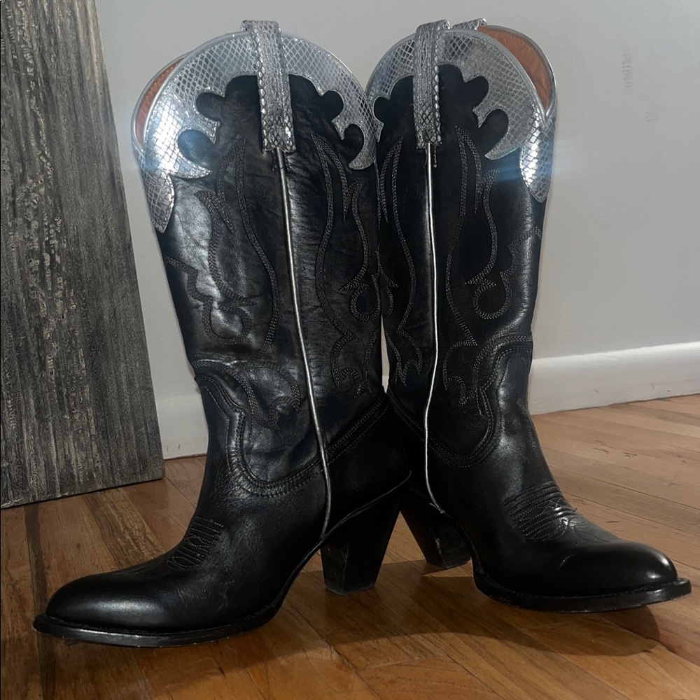 Idyllwind Black and Silver Heeled Boots - Picture 2 of 6